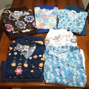 Women's Medical Uniforms Scrubs Bundle